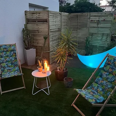 Holiday home Superbe Avec Jacuzzi Avec Jardin Prive *